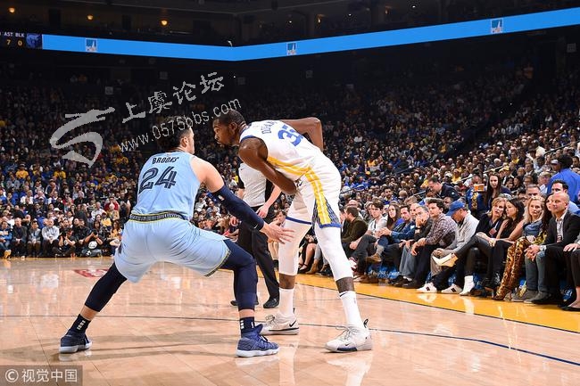 猛龙客场大胜灰熊，取得八连胜稳住榜首的简单介绍