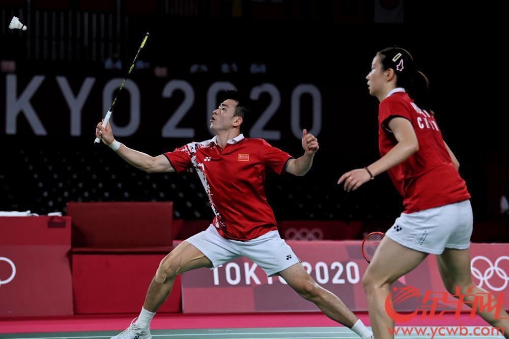 爱游戏APP-中国队完胜泰国队，黄鸭组合刷新纪录